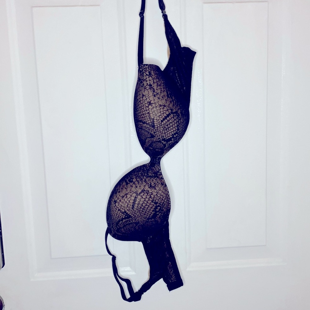Incredible by Victorias Secret 34DD Demi Lined Bra- Black push up bra